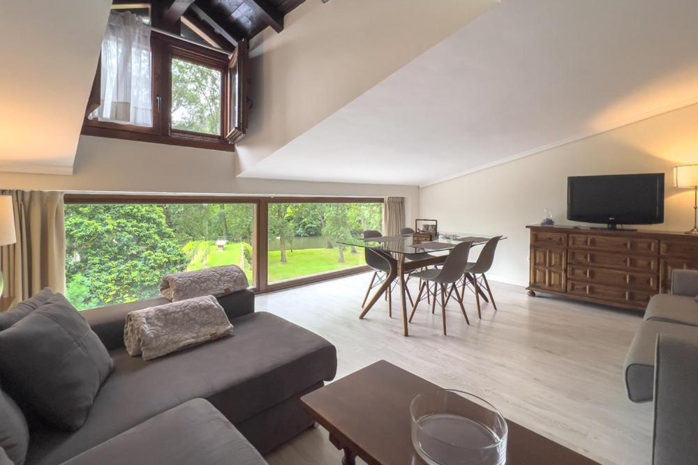 Apartamentos Santa Lucia Cabezón de la Sal Esterno foto