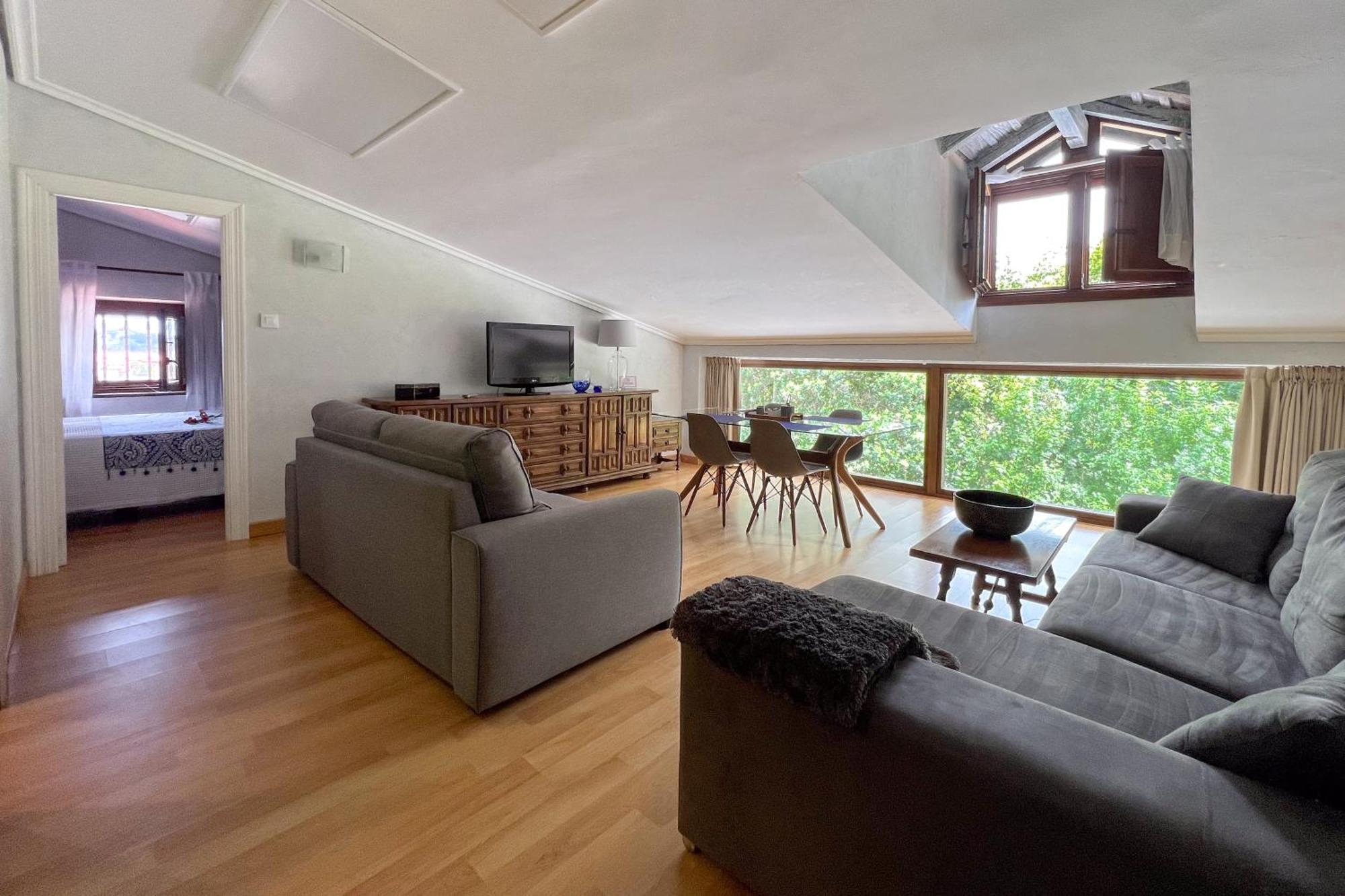 Apartamentos Santa Lucia Cabezón de la Sal Esterno foto