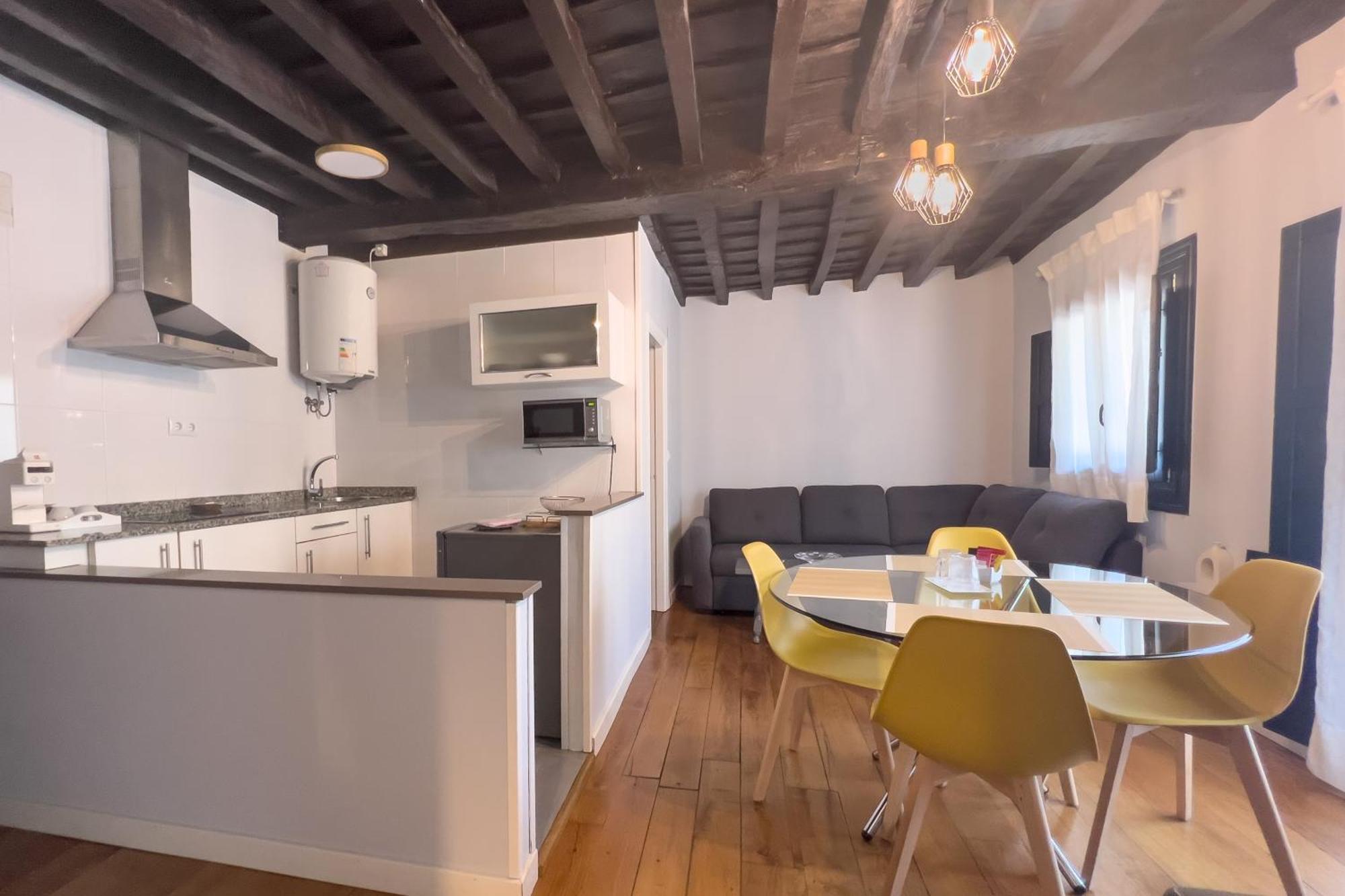 Apartamentos Santa Lucia Cabezón de la Sal Esterno foto