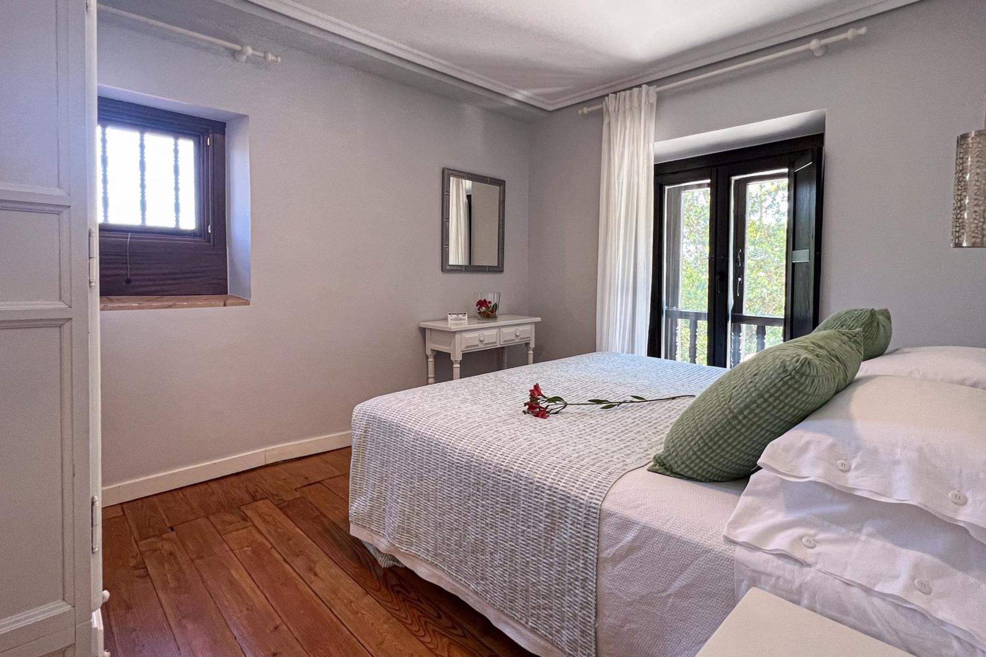 Apartamentos Santa Lucia Cabezón de la Sal Esterno foto
