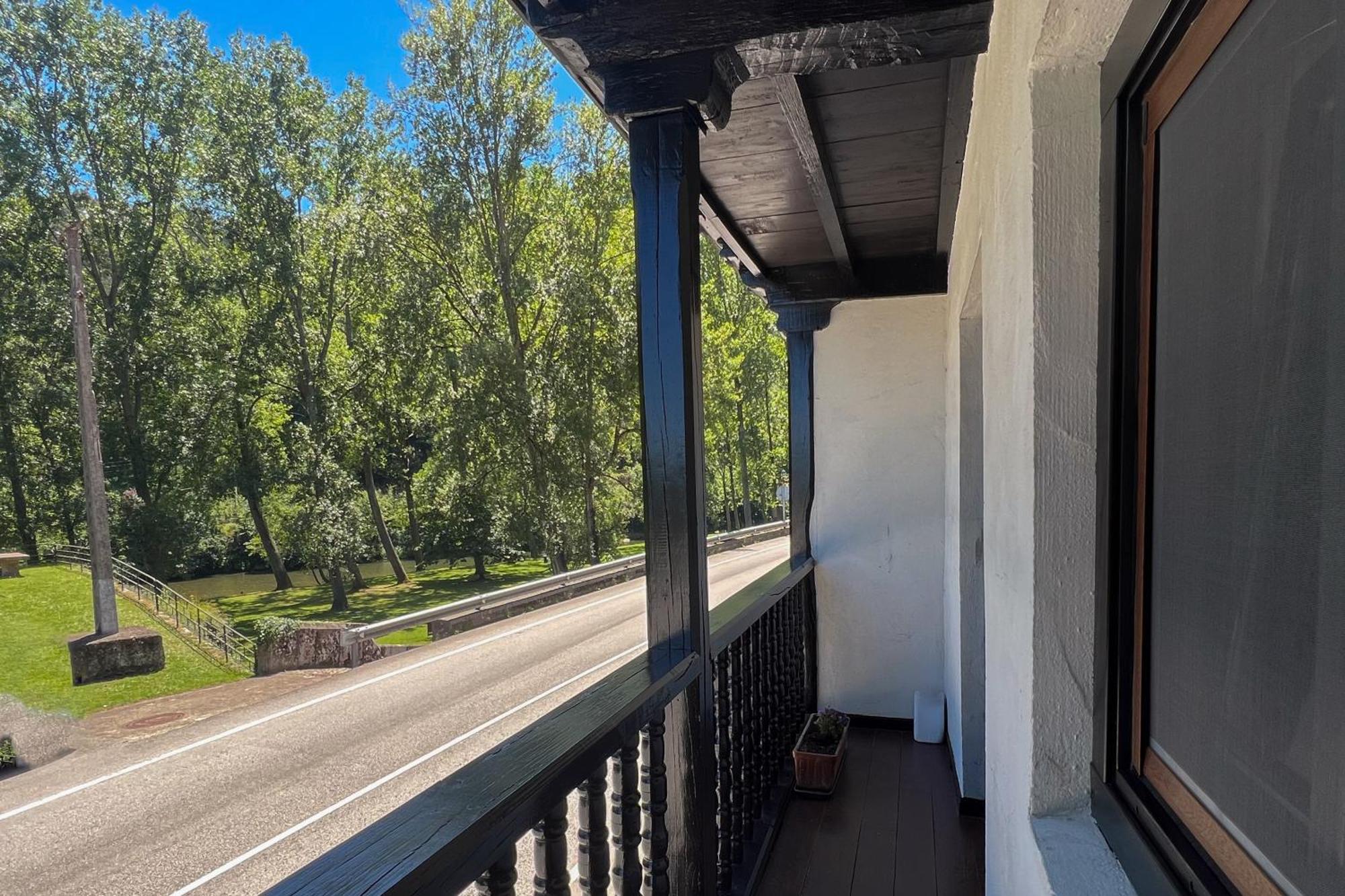 Apartamentos Santa Lucia Cabezón de la Sal Esterno foto
