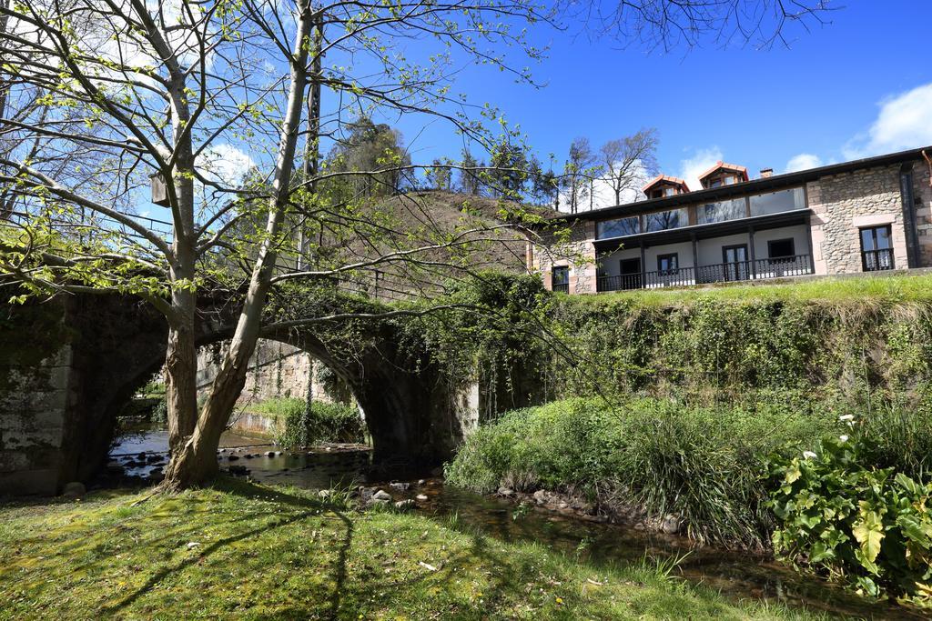 Apartamentos Santa Lucia Cabezón de la Sal Esterno foto